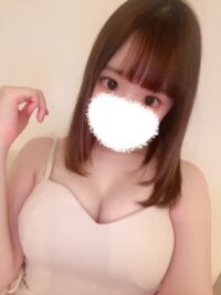 篠崎りな（21）