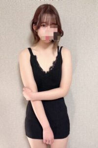 鈴村ゆりな(22)