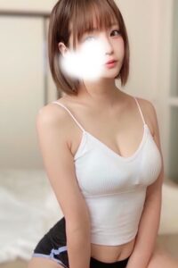 片瀬　えま (26歳)