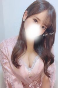 結衣ゆめ (26歳)